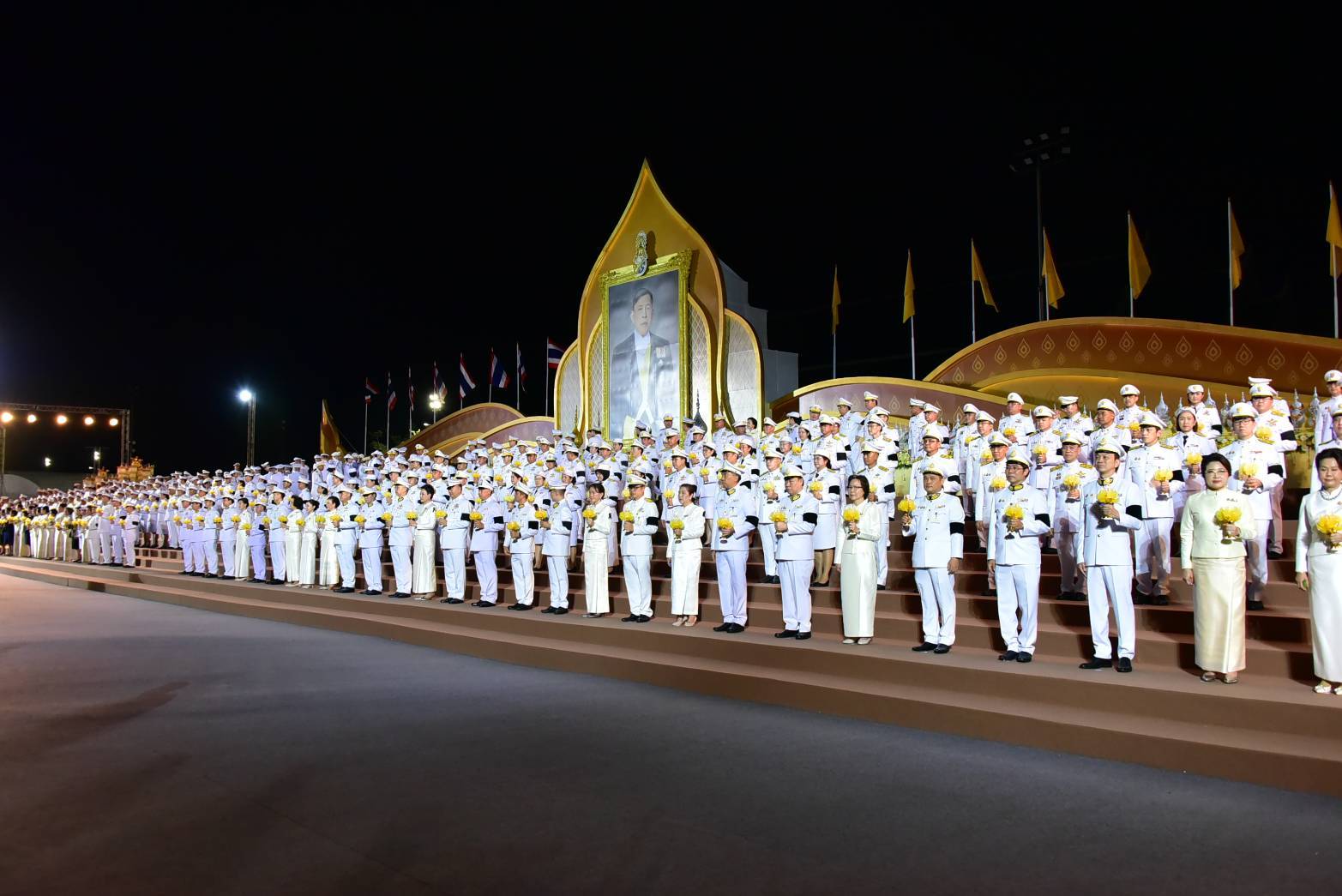 title - รองเลขาธิการ ส.ป.ก. เข้าร่วมพิธีจุดเทียนถวายพระพรชัยมงคล เนื่องในโอกาสวันเฉลิมพระชนมพรรษาพระบาทสมเด็จพระเจ้าอยู่หัว 28 กรกฎาคม 2569 